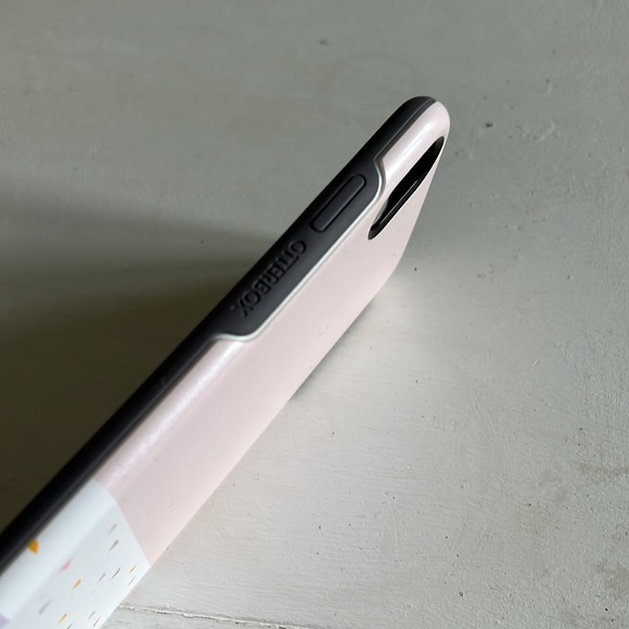 Otterbox Symmetry Hepburn Dip XS Max case - Picture 3 of 3